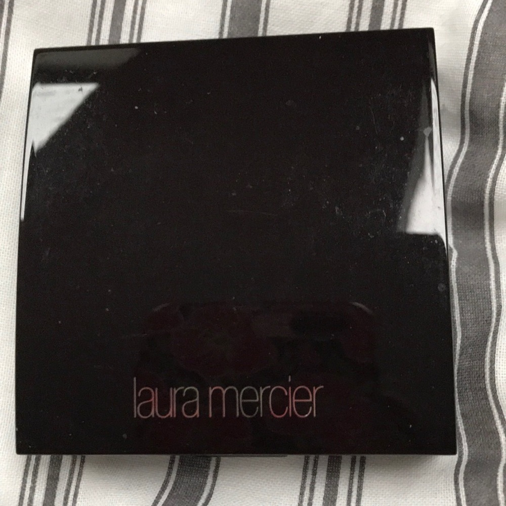 Laura Mercier Highlight